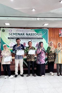 FKIP UM Palembang Soroti Fenomena Deviasi Berbahasa di Era Digital Lewat Seminar Nasional
