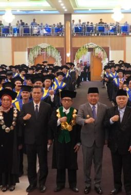Wagub Cik Ujang Dorong Alumni Universitas Tridinanti Jadi Pencipta Lapangan Kerja